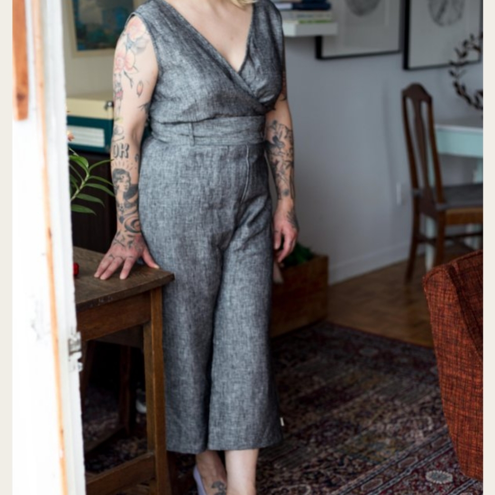 June Isle Heather Linen Jumpsuit Large